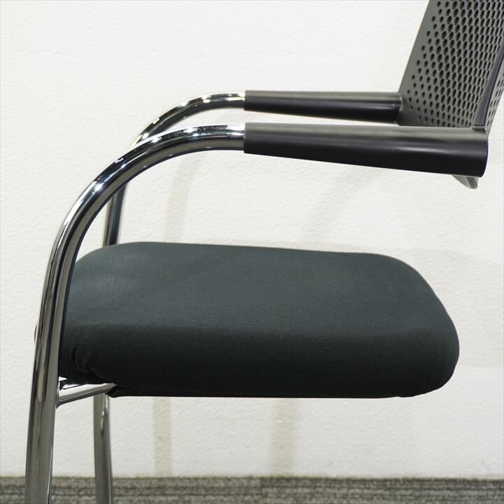 ヴィトラ ビザビ2 スタッキングチェア ブラック 特価品