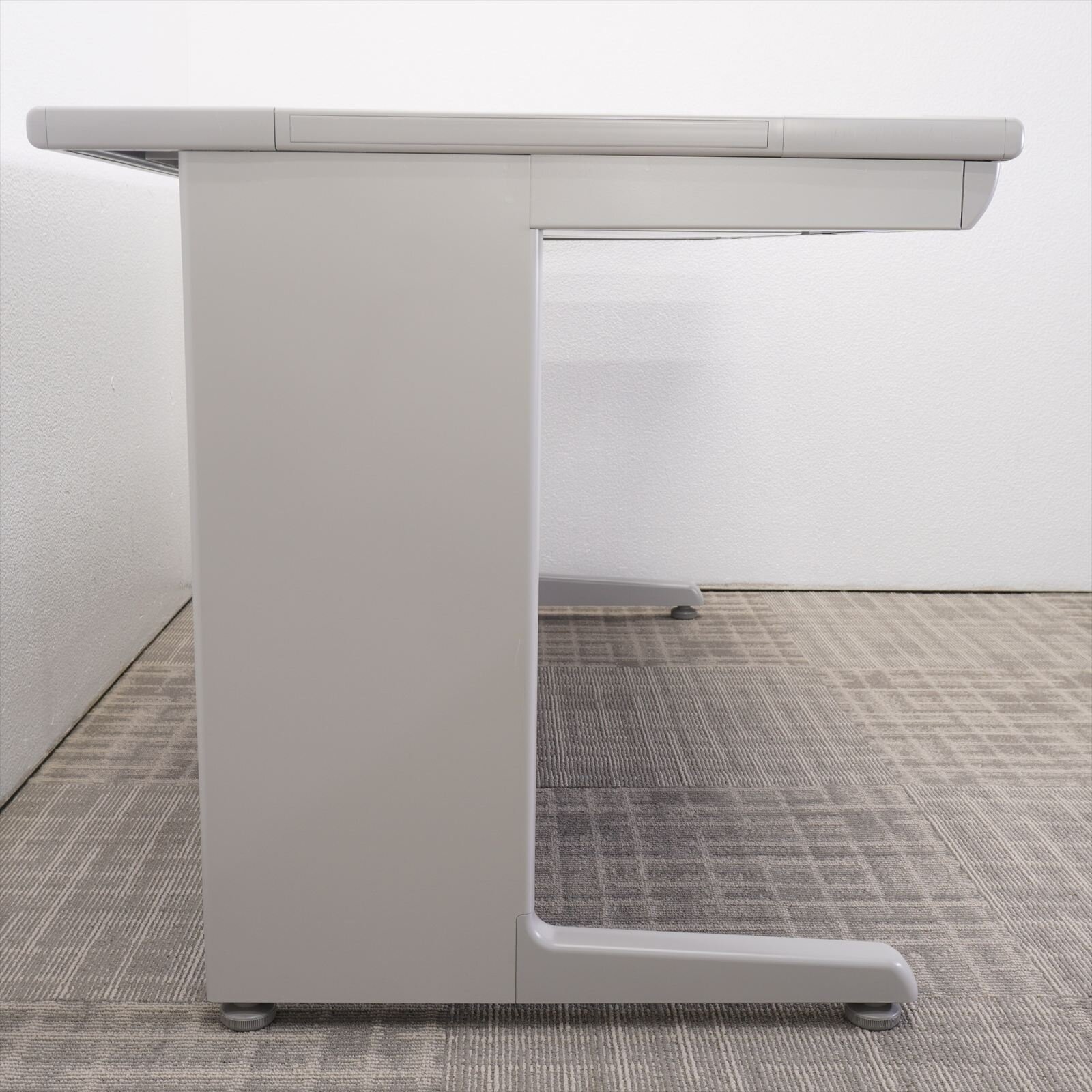 オカムラ SD-V 平机 147