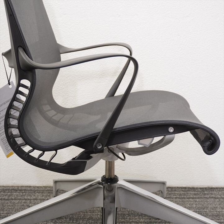 ハーマンミラー セトゥーチェアー 肘付