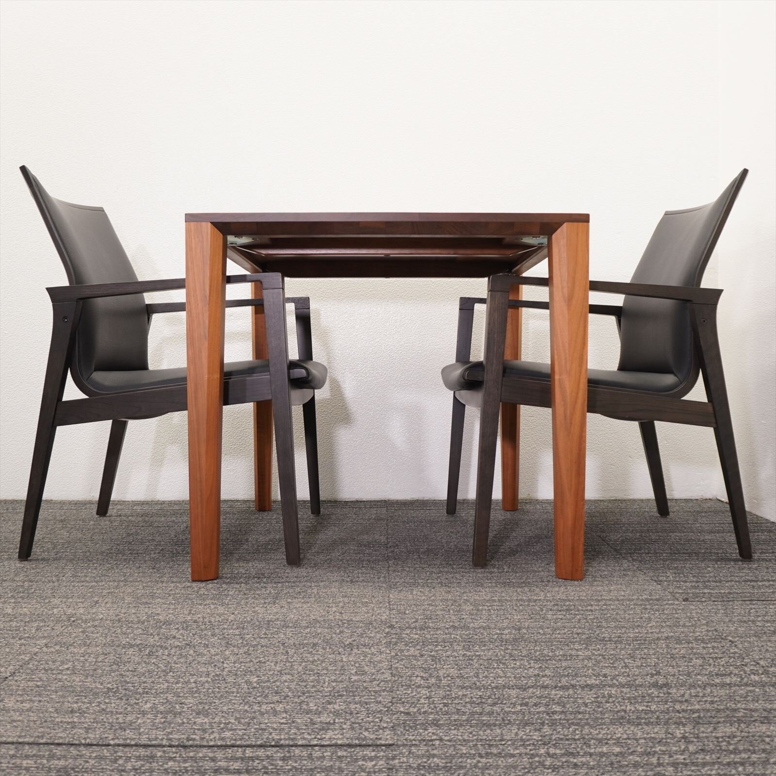 カリモク テーブル×1台 チェア(ブラック色)×2脚 3点セット