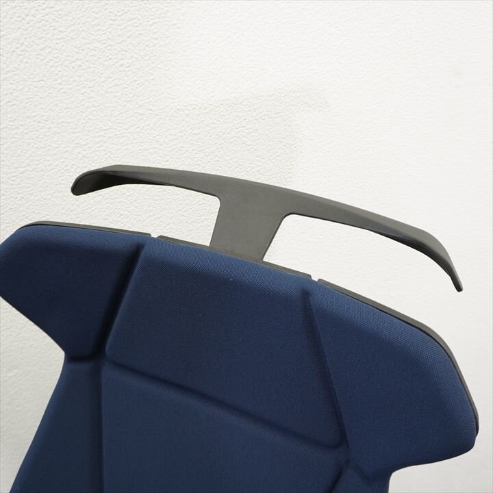 イトーキ フリップフラップ 可動肘 ハイバック ハンガー付 ネイビーブルー 特価品