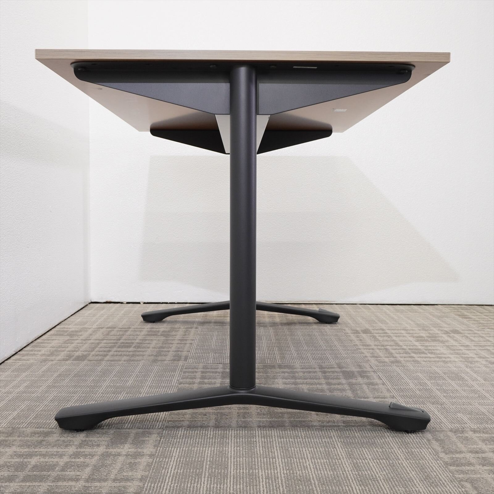 【2023年製】イトーキ ホバー ミーティングテーブル 1275 キャスター脚 アッシュドオークM