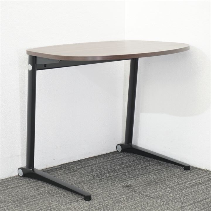 【2021年製】オカムラ ライブス パーソナルテーブル ラウンド天板 W800 D600 H650 プライズウッドダーク