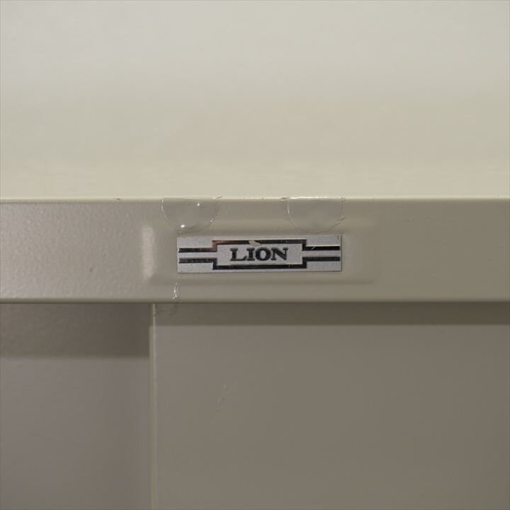 ライオン スチール扉引戸書庫 W880D515H880