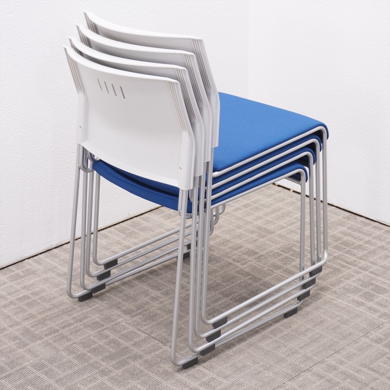 ライオン NO.725 スタッキングチェア ブルー/ホワイト 4脚セット