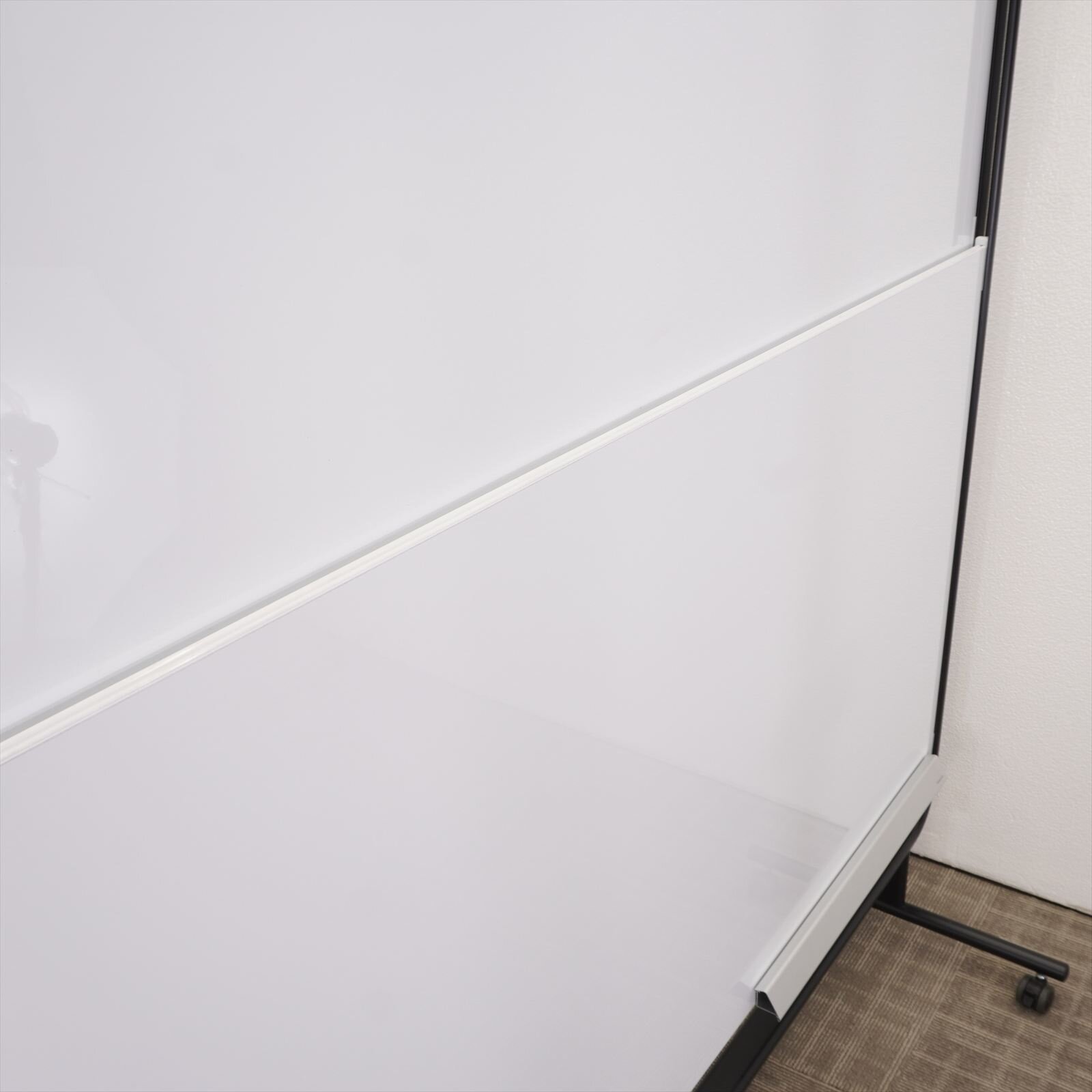 コクヨ モビーボ スライドホワイトボード W1435 ブラックフレーム 特価品(2)