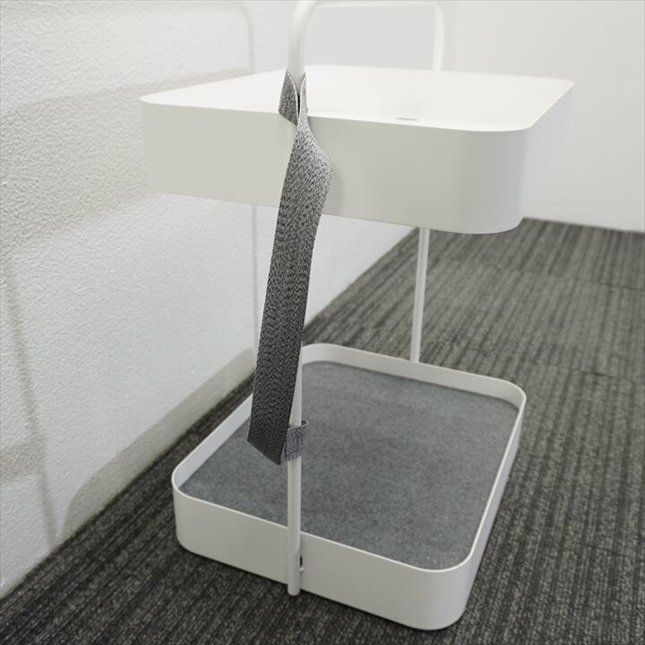 オカムラ ヴィヴァンシリーズ トレイワゴン キャスター付 W481 D380 H653