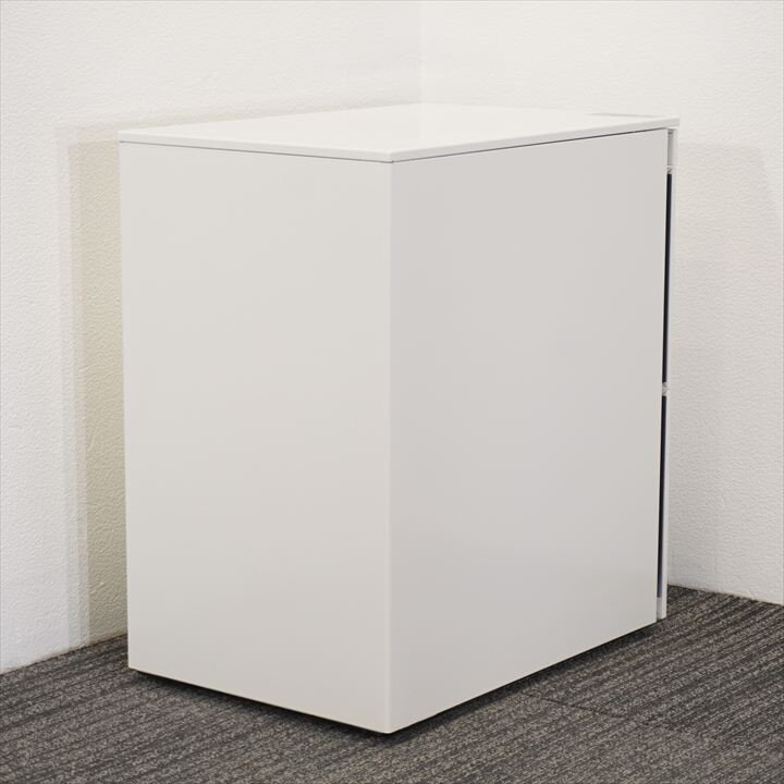 オカムラ プロユニット ダイヤル式3段ワゴン ペントレー サイド取手 H650 ホワイト 特価品