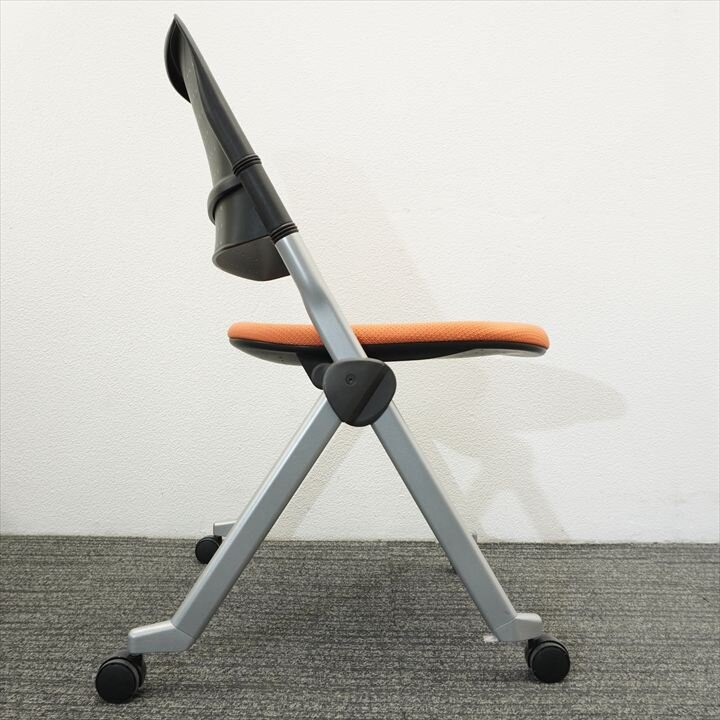 オカムラ リータ ミーティングチェア オレンジ