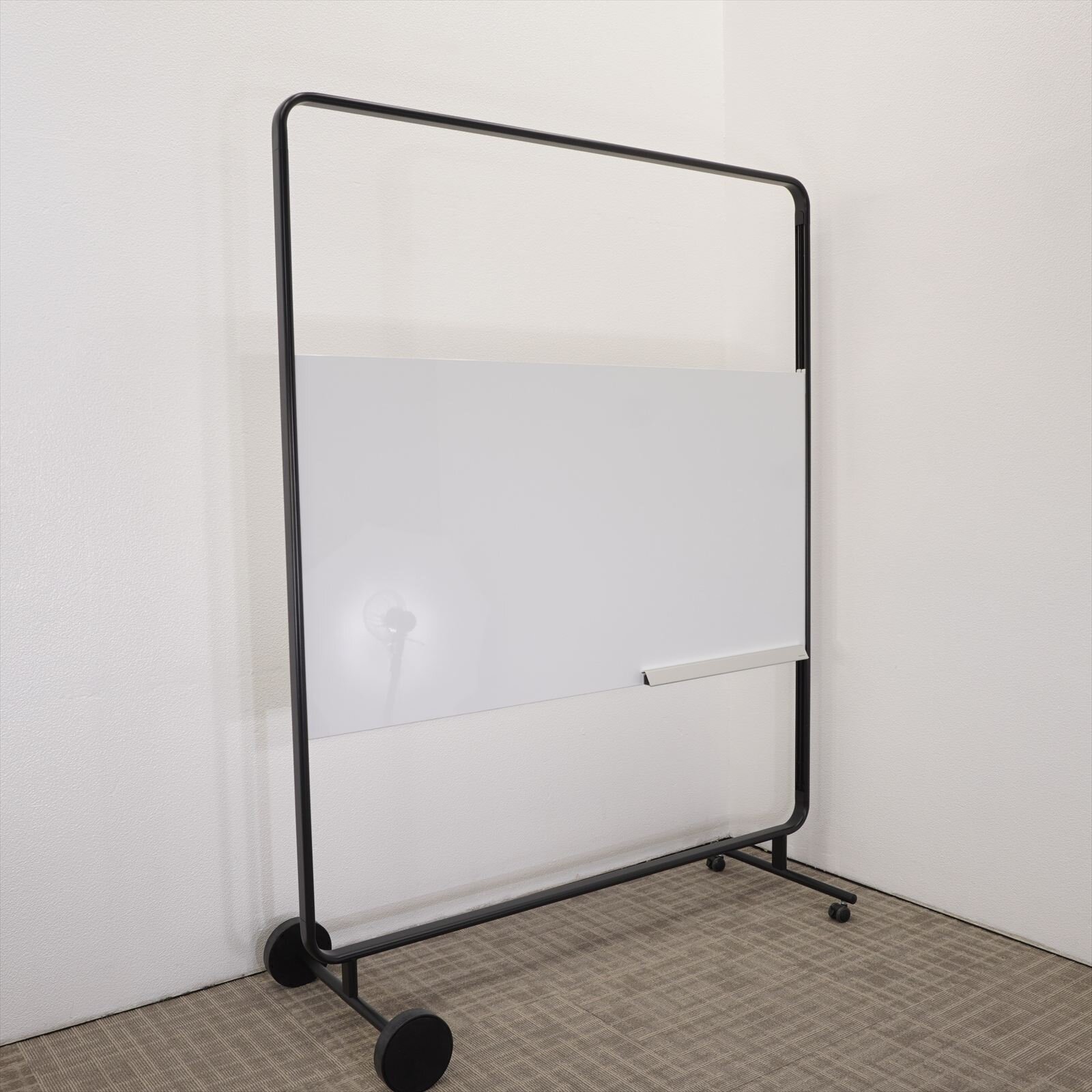 コクヨ モビーボ スライドホワイトボード W1435 ブラックフレーム 特価品(2)