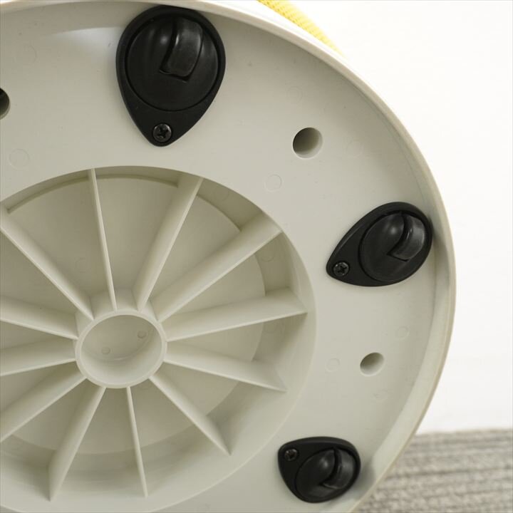 オカムラ メロウ スツール 三角形 イエロー