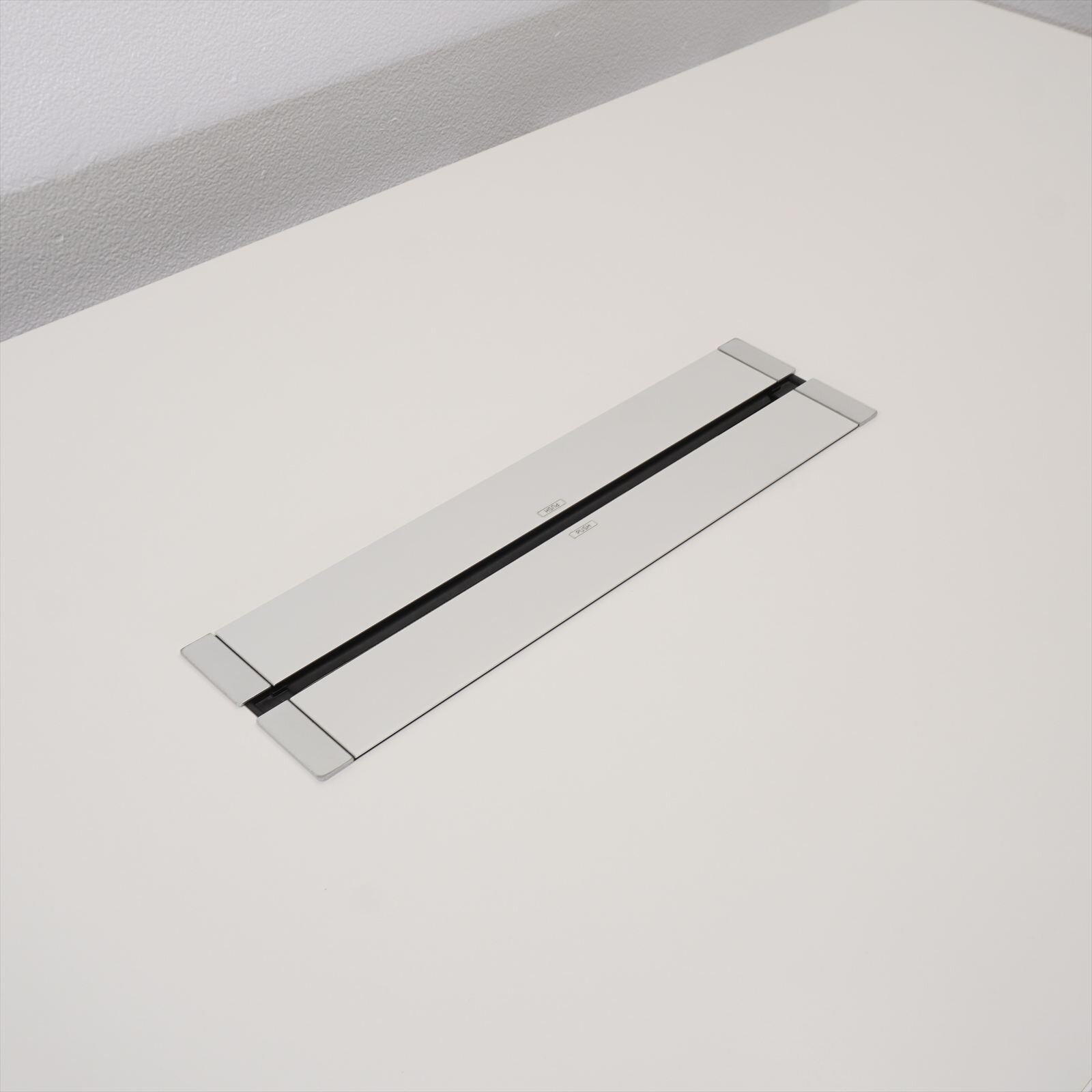 イトーキ DD ミーティングテーブル W2100 D900 H700