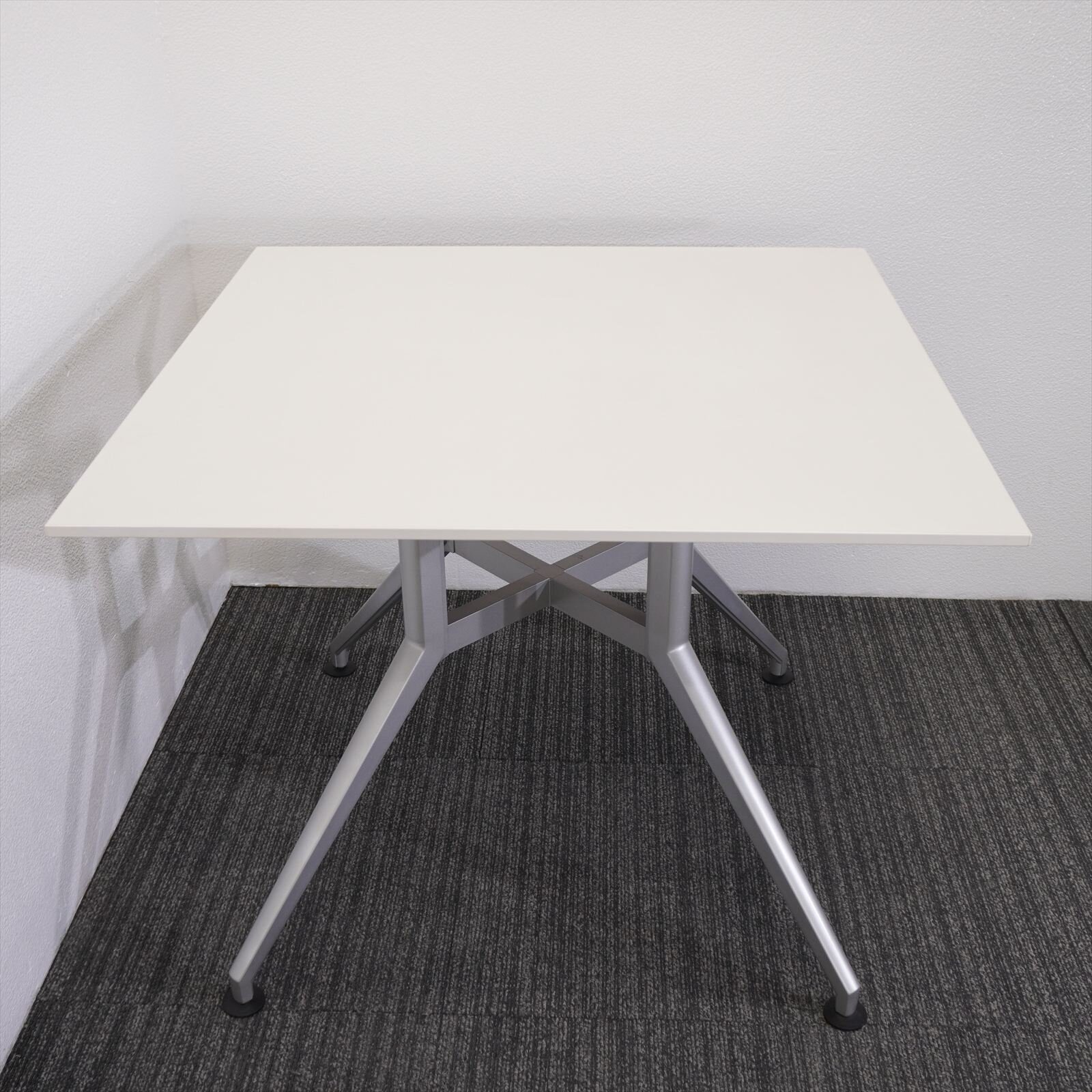 イトーキ ＤＤ ミーティングテーブル W900 D900 H700