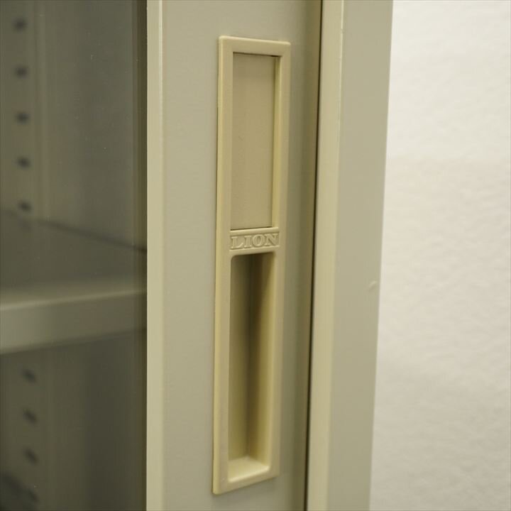 ライオン ガラス扉引戸書庫 W880D400H880