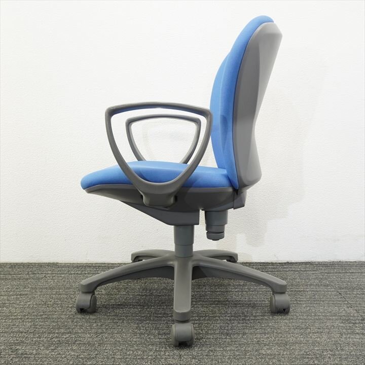 コクヨ レグノ２ 肘付 ブルー