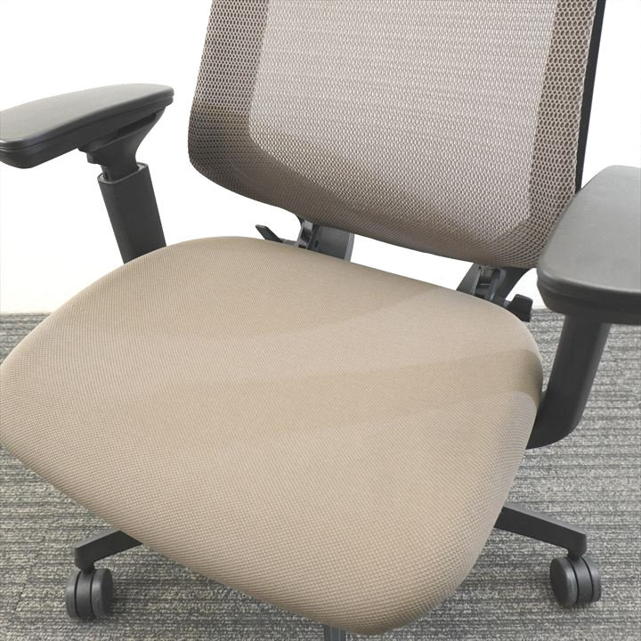 コクヨ デュオラ 稼動肘 ハイバック ブラウン