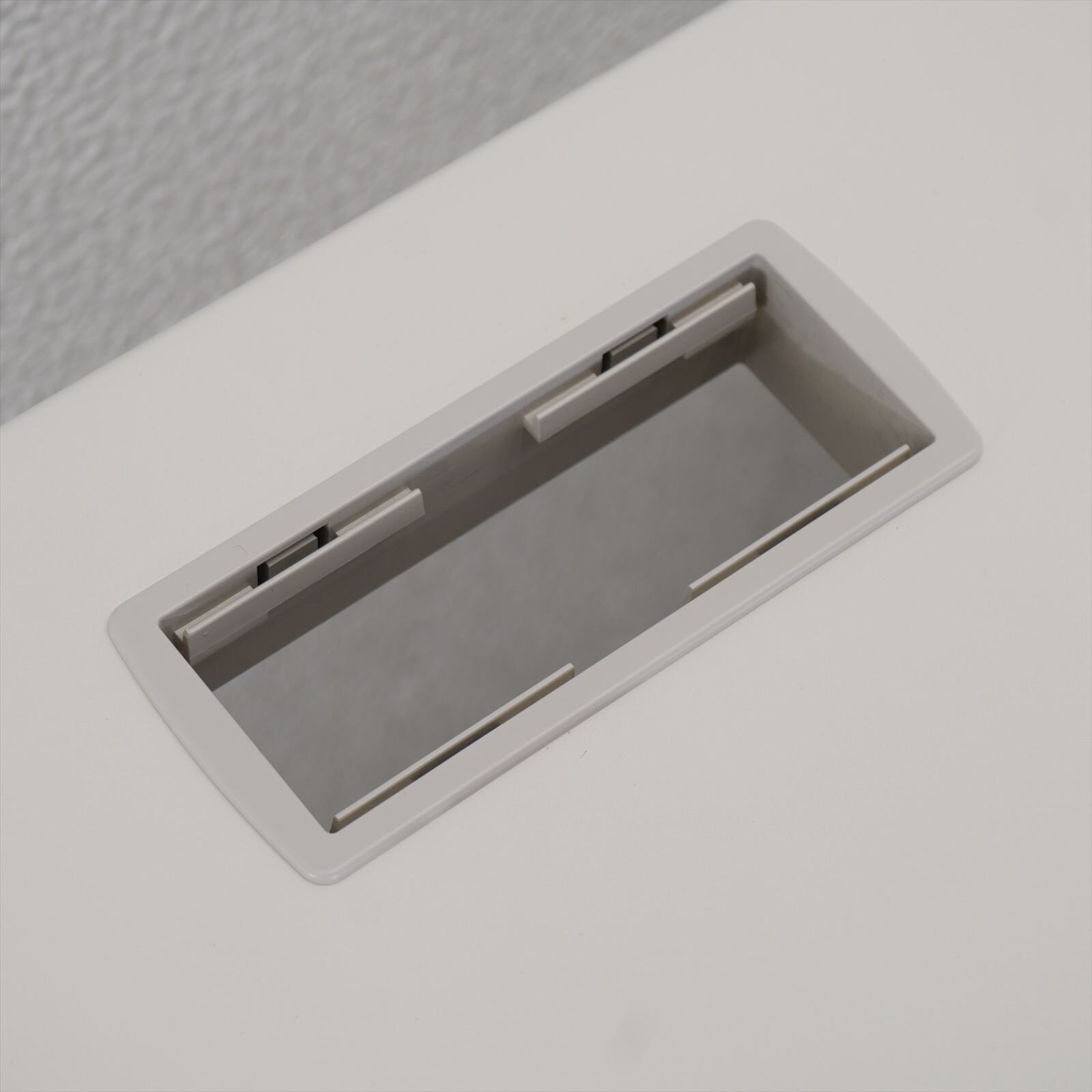 オカムラ SD-V 片袖机 127 A4・B4兼用 特価品