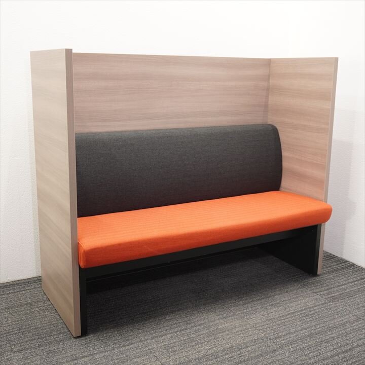 オカムラ ミーティングユニット ベンチユニット パネル付 W1400 H1215 レッド×ブラック／プライズウッド