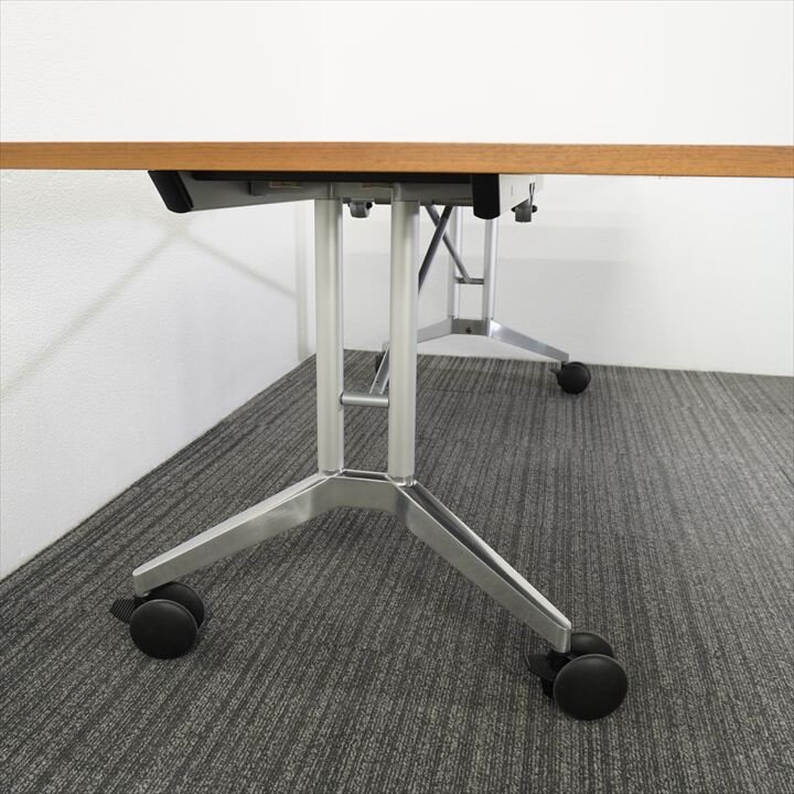 ウィルクハーン コンフェア Confair 折畳テーブル W2100 D1000 H720