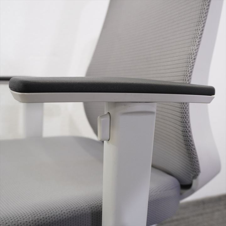 コクヨ シロッコ 可動肘 ホワイトグレー