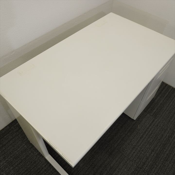 オカムラ ヴィラージュ 片袖机 127 特価品