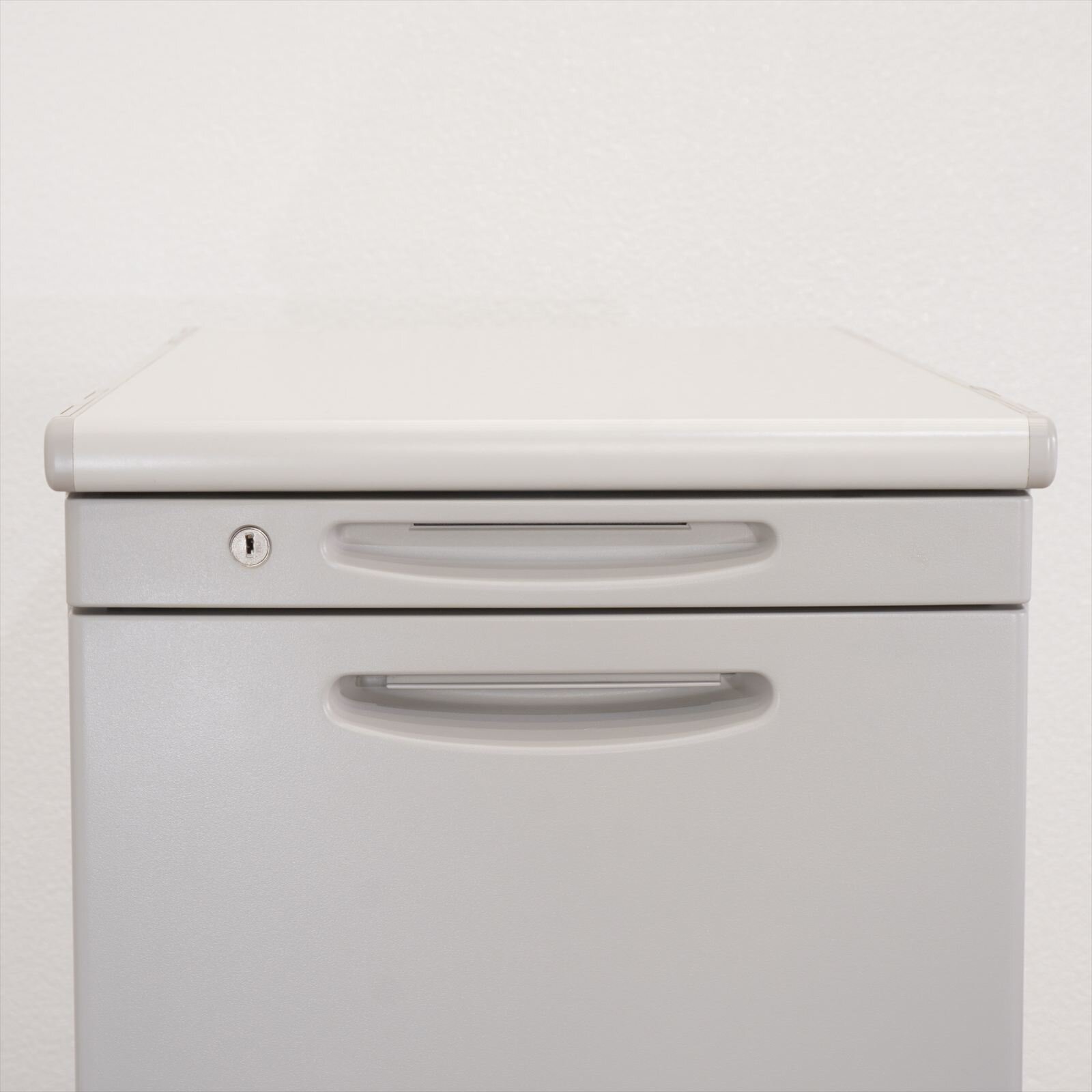 オカムラ SD-V 3段脇机 A4X2段 ペントレー