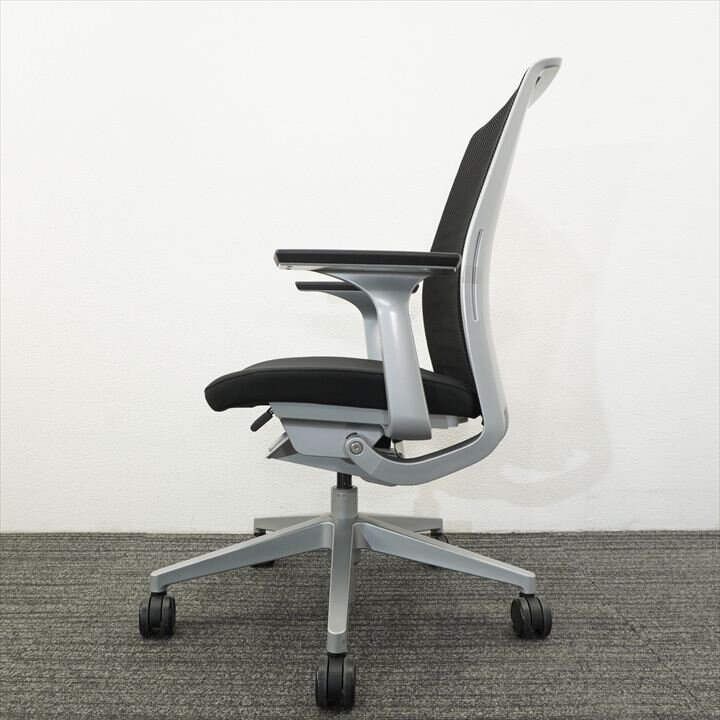 スチールケース ニューシンク 肘付 ブラック