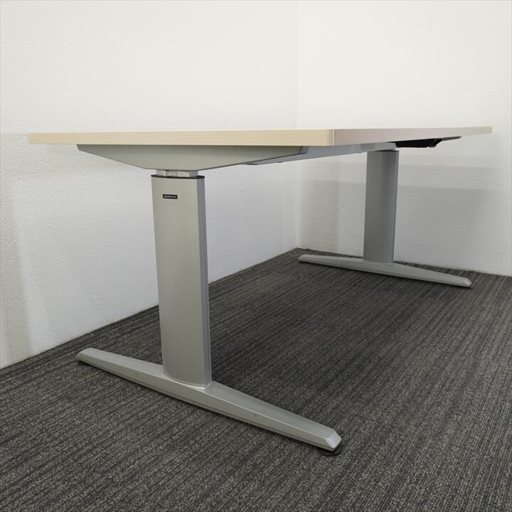 オカムラ リフティオ 手動昇降テーブル 木目 W1600 D900 H700-1000