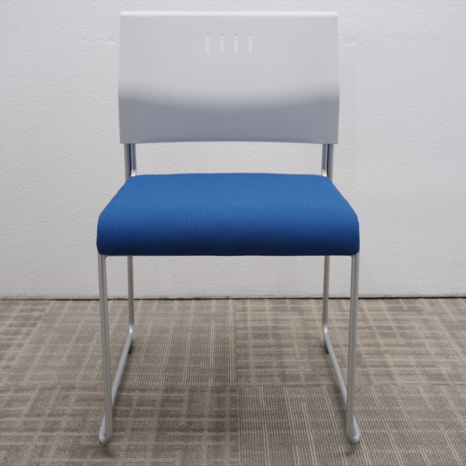 ライオン NO.725 スタッキングチェア ブルー/ホワイト 4脚セット