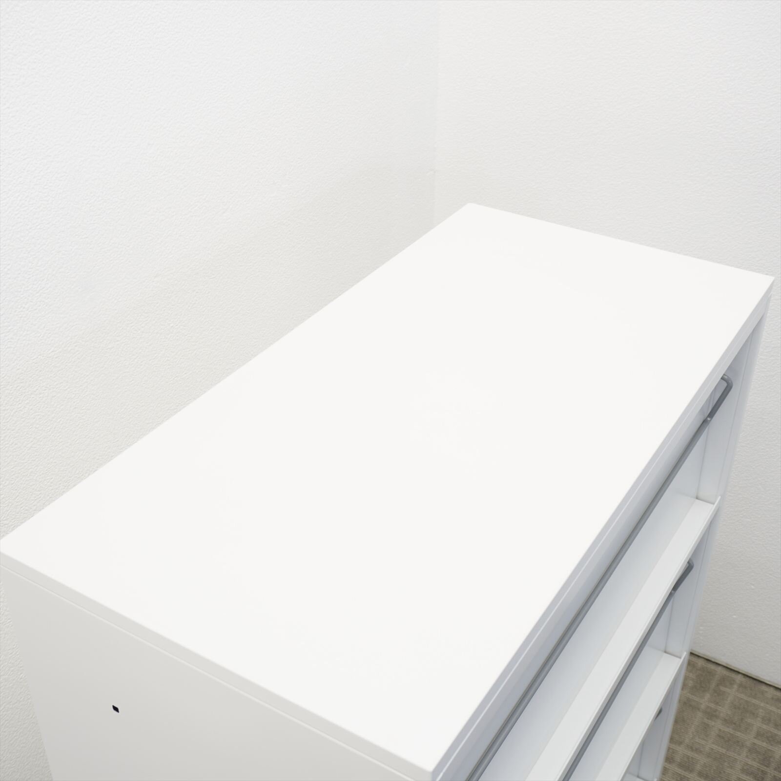 コクヨ エディア 雑誌架 天板付 W900 D450 H1130