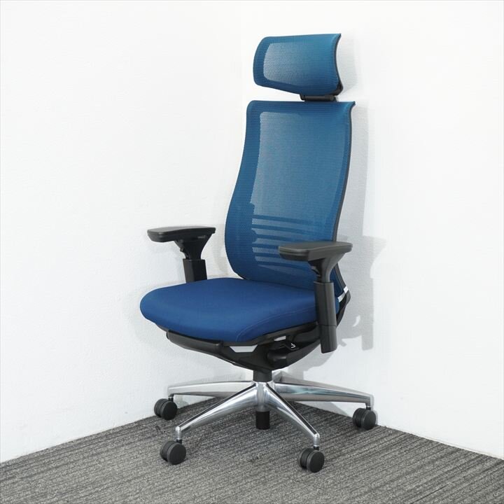 コクヨ ベゼル 可動肘 ヘッドレスト付き ブルー- 中古オフィス家具の