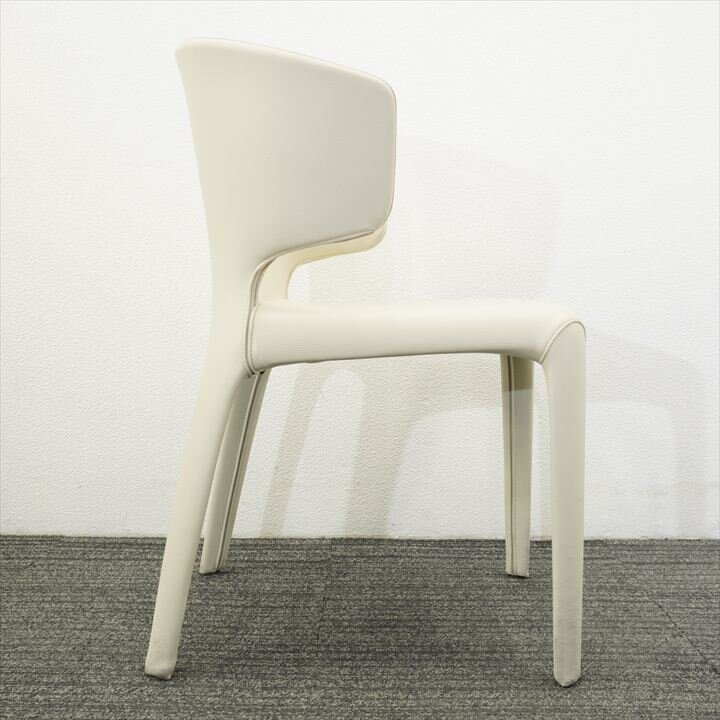 カッシーナ・イクスシー 367 HORA オラ アームチェアー アイボリー 革 特価品