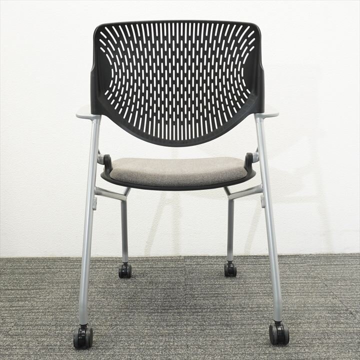 【2020年製】オカムラ ルナ 肘付 ミーティングチェア 4本脚 背パッドなし ダークブラウン