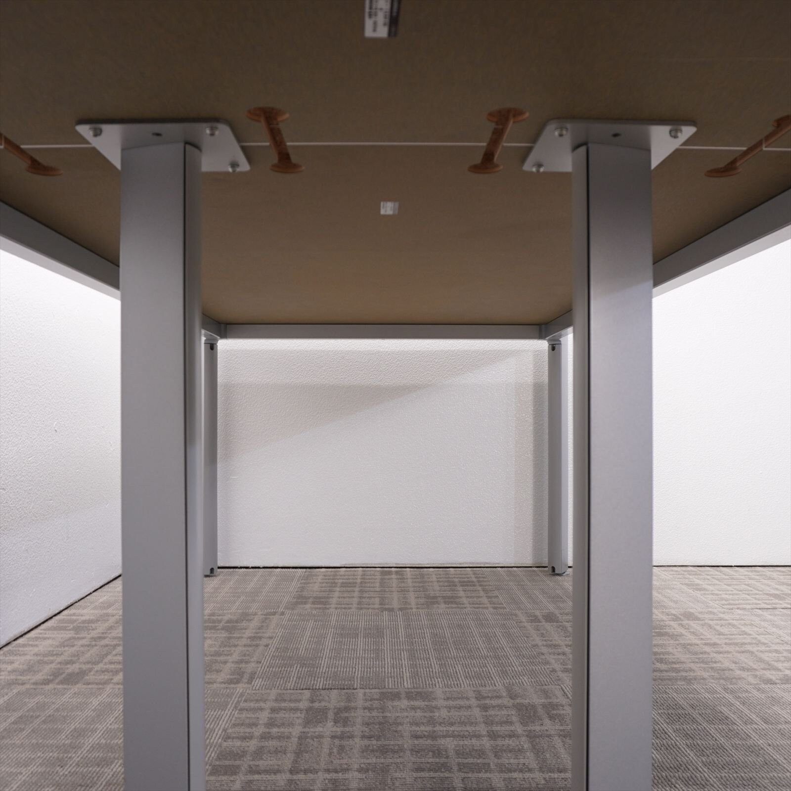 オカムラ　EX-F300　ミーティングテーブル　W3000D1050H720　ホワイト　特価品