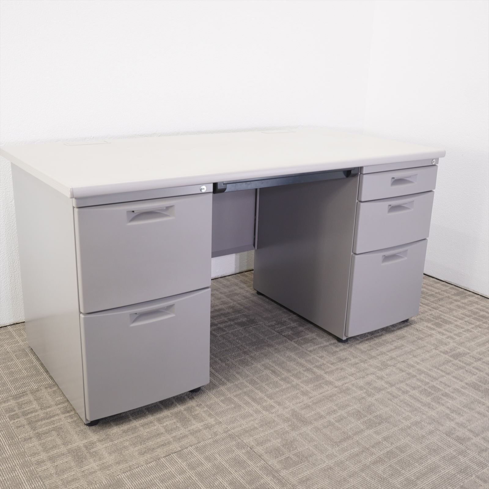 イトーキ ＣＺ 両袖机 147 H700 WE色 特価品