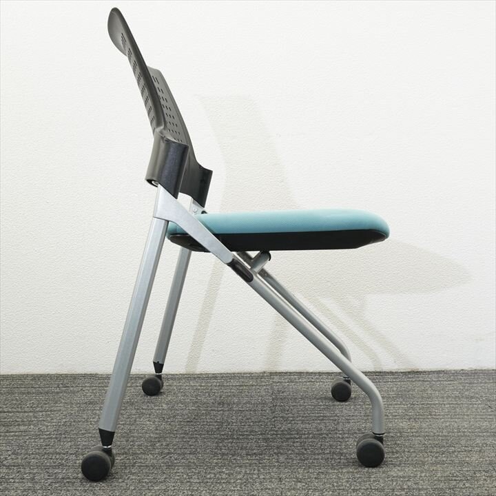 【2017年製】イトーキ モノン ミーティングチェア 樹脂メッシュバック ターコイズブルー