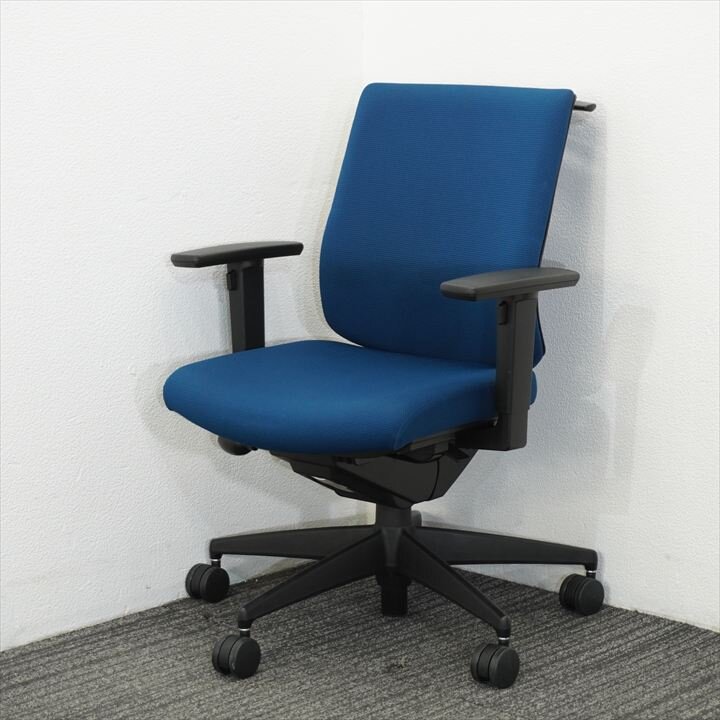 FZ081 2015年購入 コクヨ ウィザード2 オフィスチェア 事務椅子 コクヨ ウィザード2 可動肘 ハンガー付 プルシアンブルー KOKUYO
