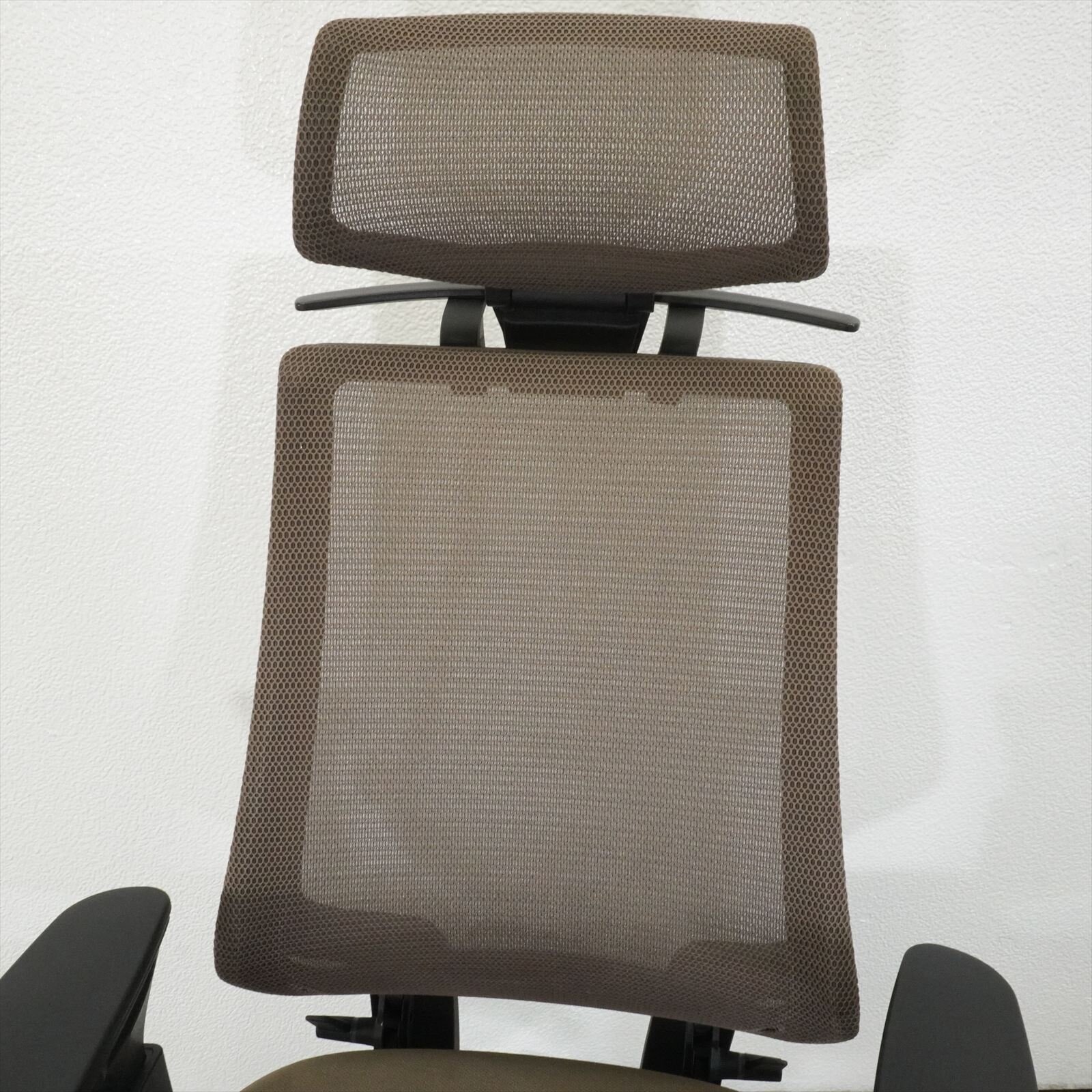 コクヨ チェア デュオラ 可動肘 ヘッドレスト付 ハンガー付 ダークグレージュ 特価品