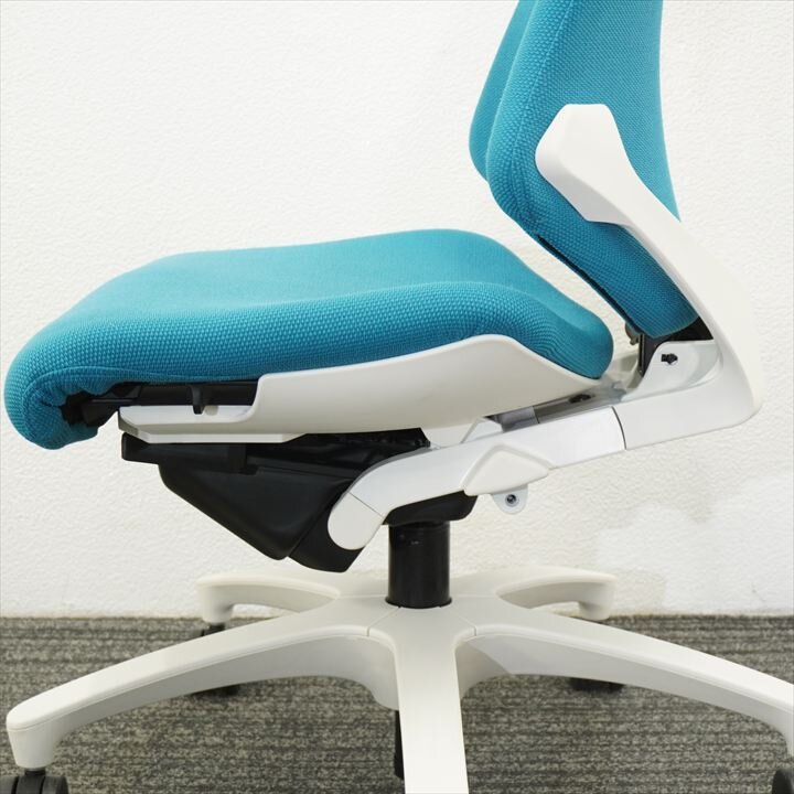 イトーキ エフ ハンガー付 ストロングブルー ホワイトシェル