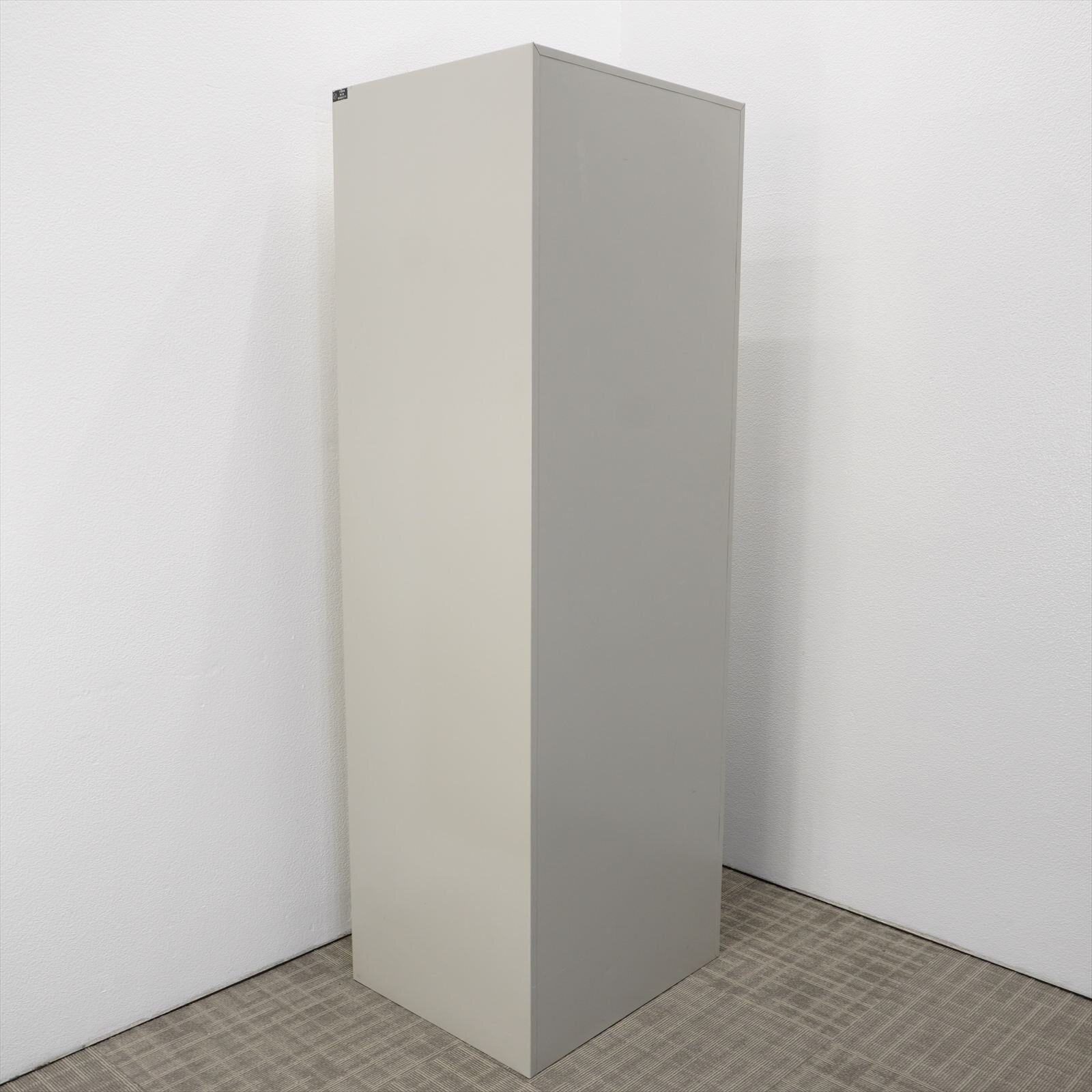 ナイキ ２人用ロッカー