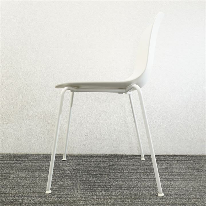 ラパルマ シーラ スタッキングチェア 4レッグベース ブランチドオーク／ホワイト