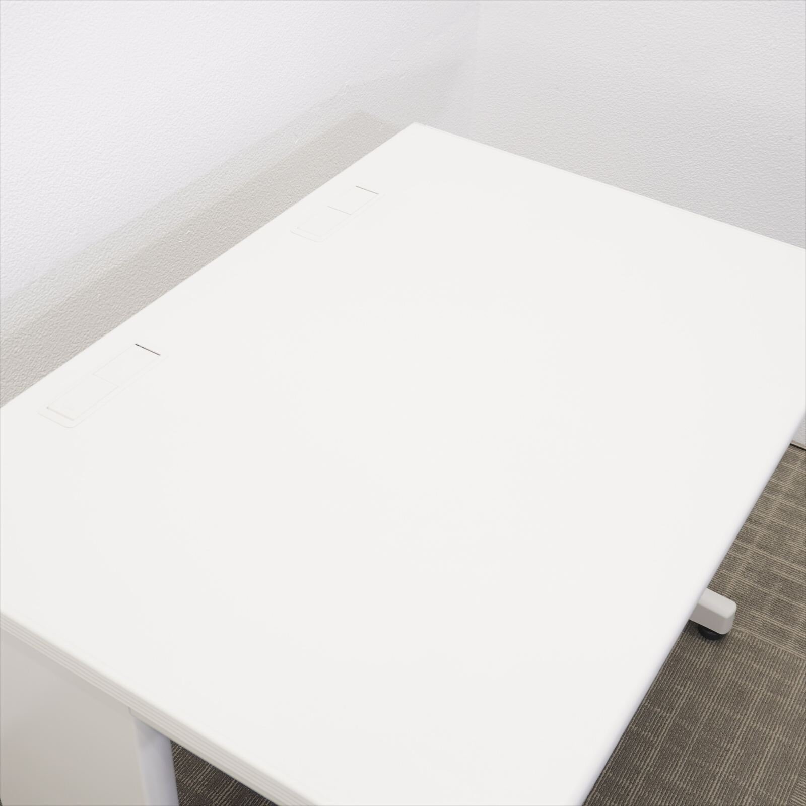 イトーキ CZ 平机 107 W9色