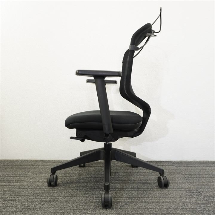 プラス取扱 ジロフレックス ４３４ 肘付 ハンガー付 ブラック 特価品