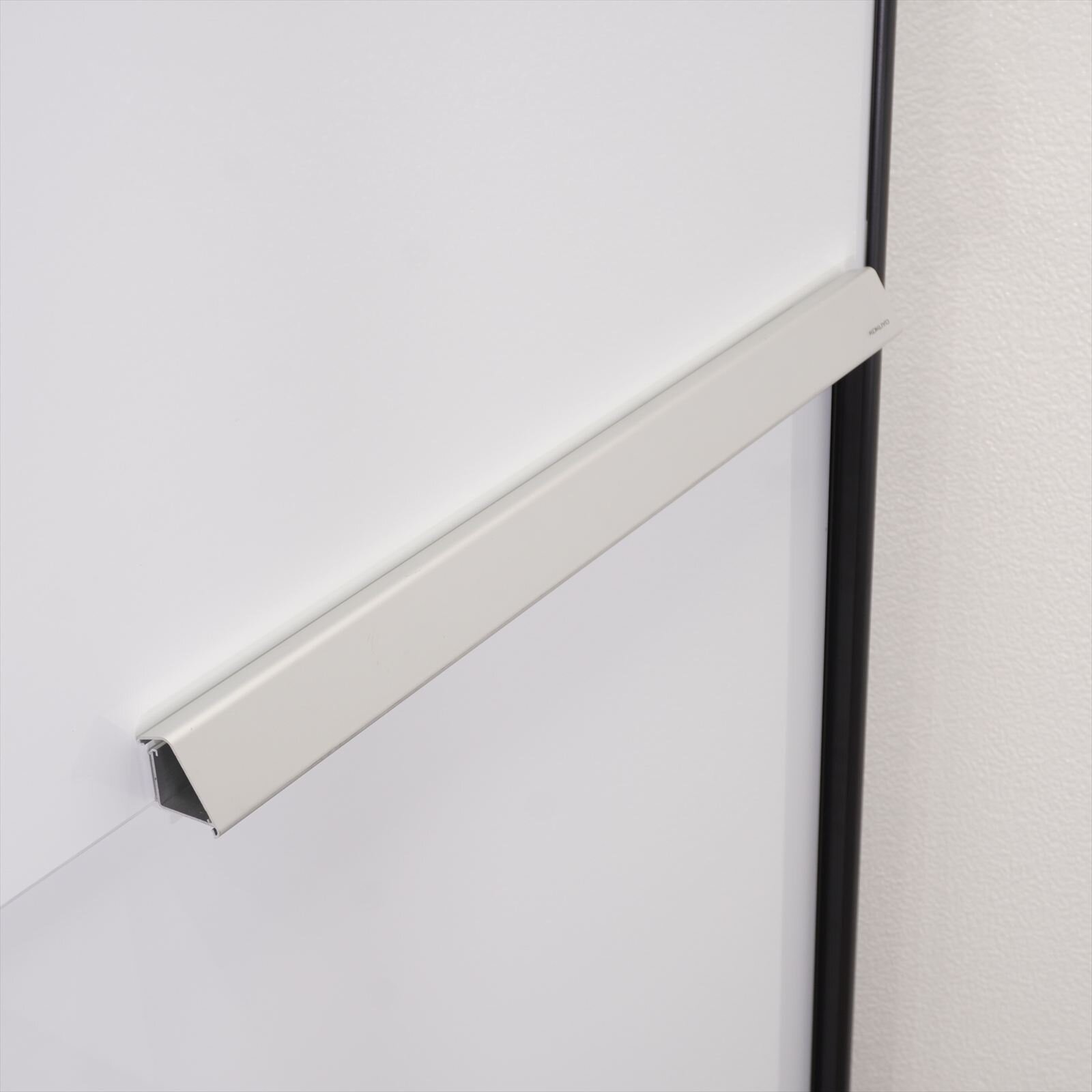 コクヨ モビーボ スライドホワイトボード W1435 ブラックフレーム 特価品(2)