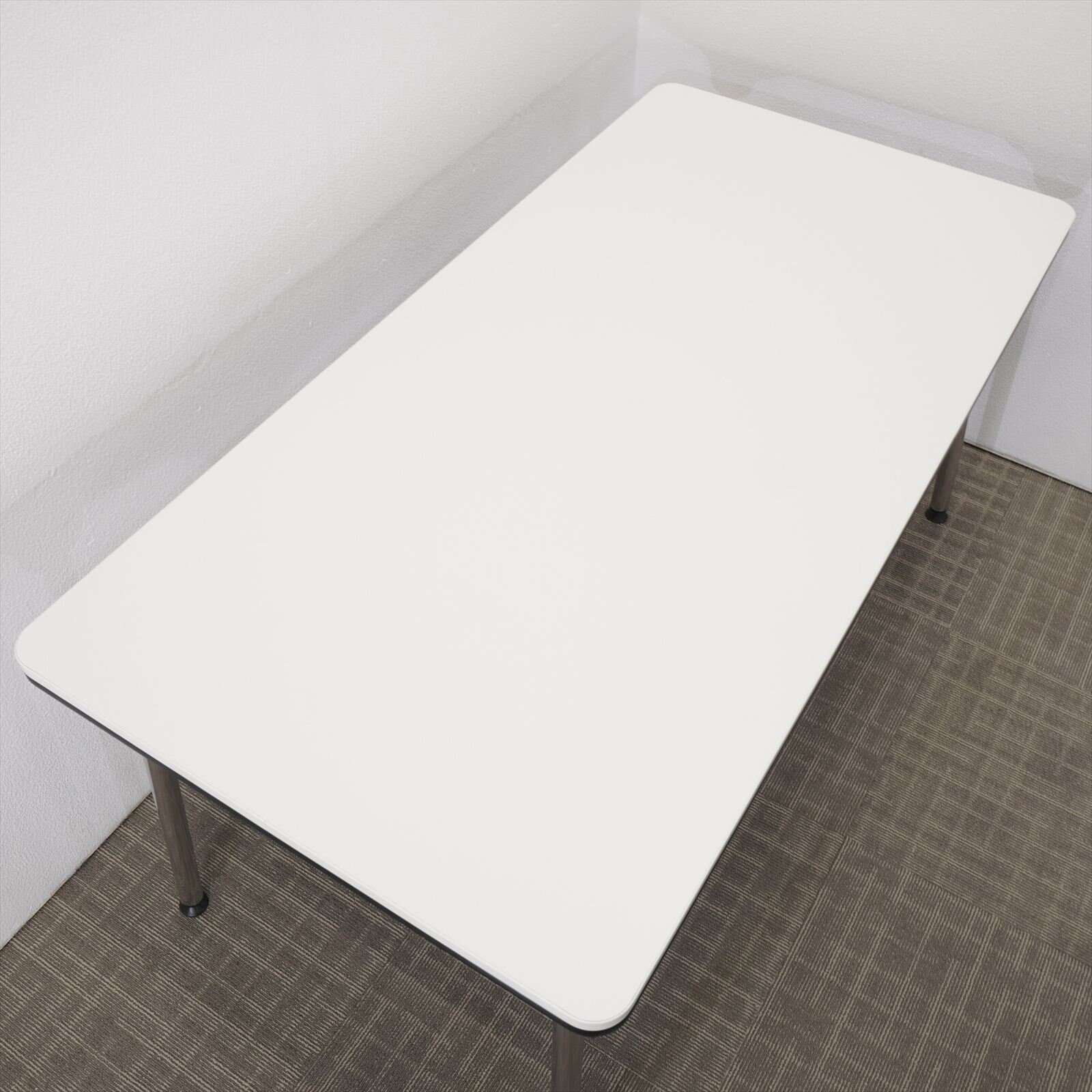 オカムラ WOGG 折りたたみテーブル 1575 H700 ホワイト