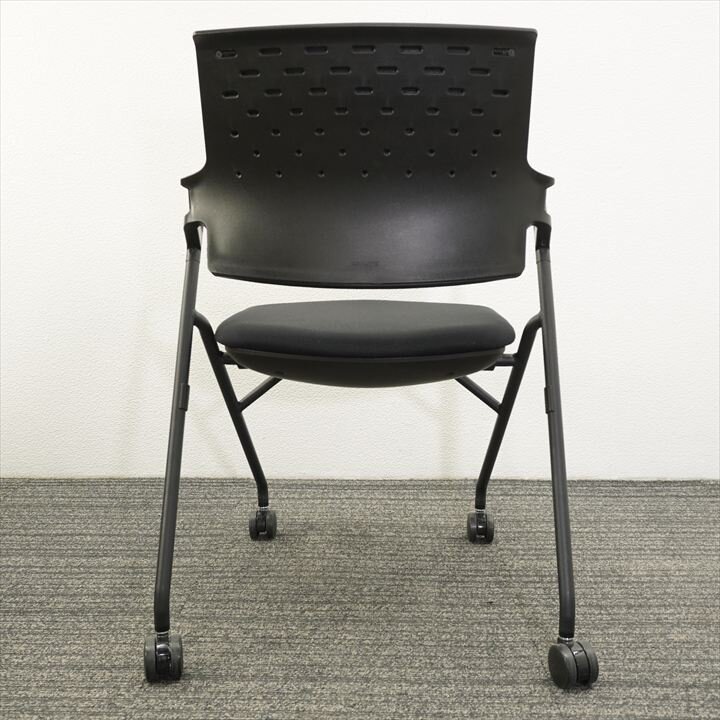 コクヨ ピエガ ミーティングチェアー 肘付 ブラック