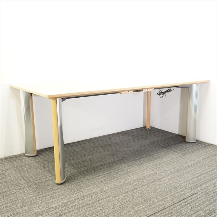 コクヨ WT-150 ミーティングテーブル コンセント／LANソケット付 1890 H700