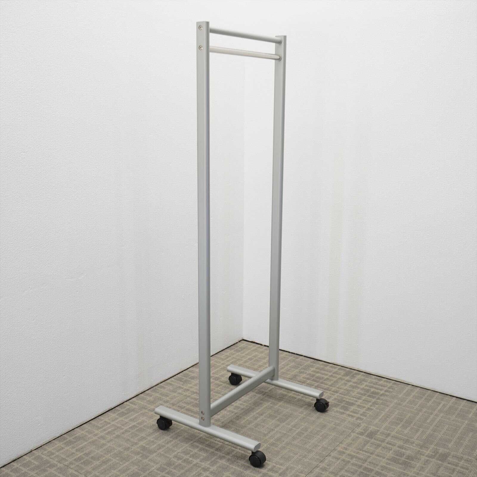 オカムラ 門型コートハンガー W600 キャスター付