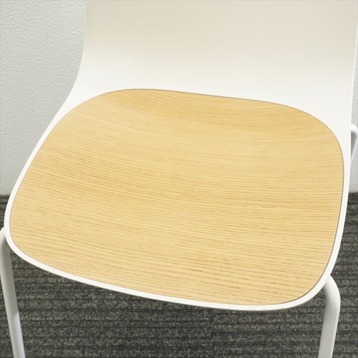 ラパルマ シーラ スタッキングチェア 4レッグベース ブランチドオーク／ホワイト