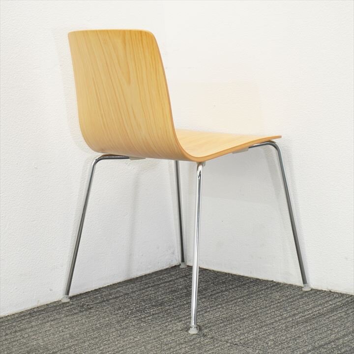 アルペール アーヴァ 木製スタッキングチェア